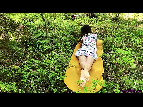 ❤️ ටින්ඩර් මත සිටින ආගන්තුකයෙක් මගේ පුකට ස්වයං වින්දනයේ යෙදෙන අතර වනාන්තරයේ දැඩි ආශාවකින් කෙලෙසයි ❤ Porno si.hentaiteca.ru ❌️